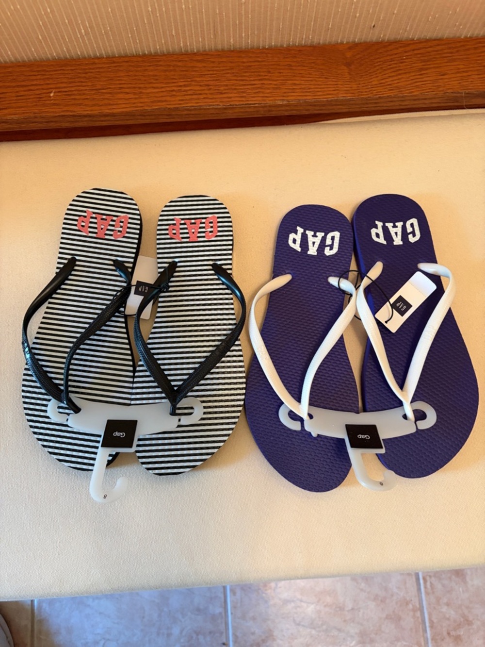 2 Pair of GAP Flip Flops